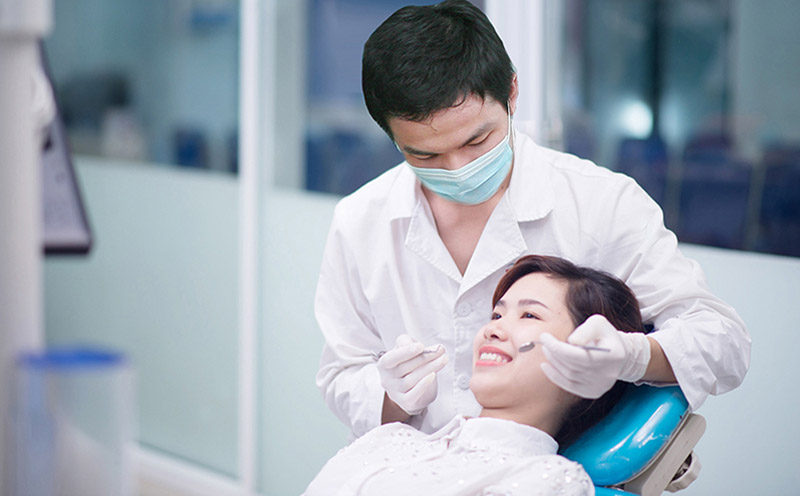 Đi khám nha khoa định kỳ để chăm sóc và bảo vệ răng miệng